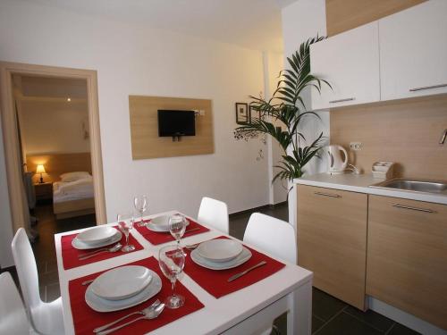 Apartment in Vodice with balcony air conditioning WiFi (4323-1) - image 2
