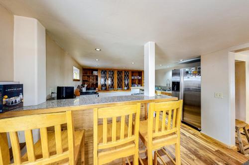 Ketchum Cottage - image 2