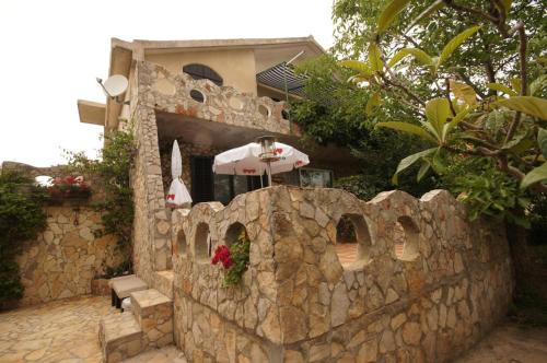 Apartment image 10