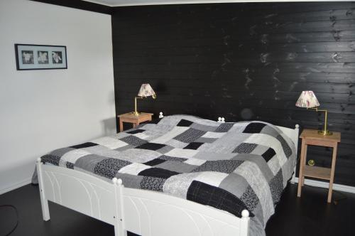 1 double bed, 2 sofa beds