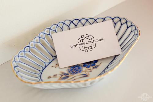 Azulejos' Charming Apartment with Terrace 2 by Lisbonne Collection