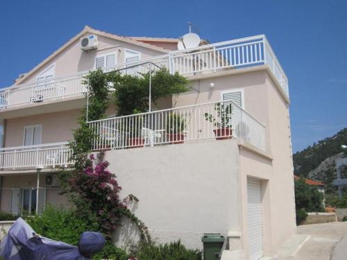 Apartment in Hvar town with sea view, terrace, air conditioning, W-LAN (3666-5)
