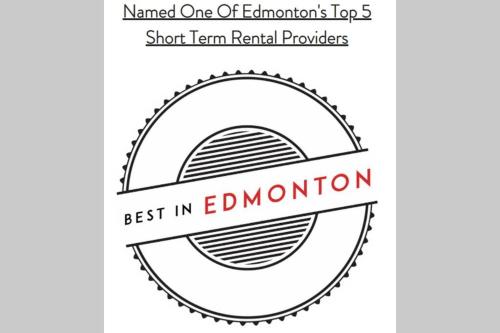 Chic Home, 4 Bed 2 Bath, 2 MIN from West Edmonton Mall, King Bed, Wifi, Complimentary Netflix, Sleep