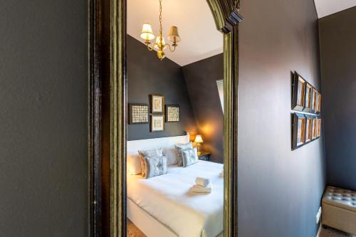 GuestReady - Stylish Modern Apt 6 mins from Baixa-Chiado - image 8
