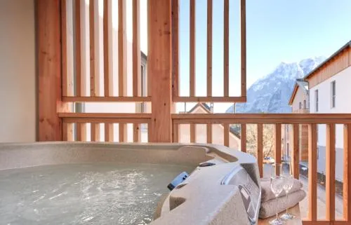 die Tauplitz Lodges - Alm Lodge A5 by AA Holiday Homes in Tauplitz, Österreich