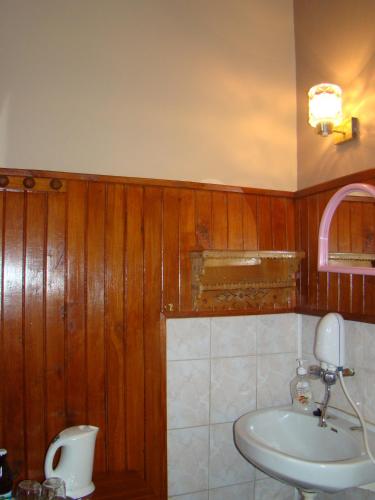 Twin Room with Shared Bathroom