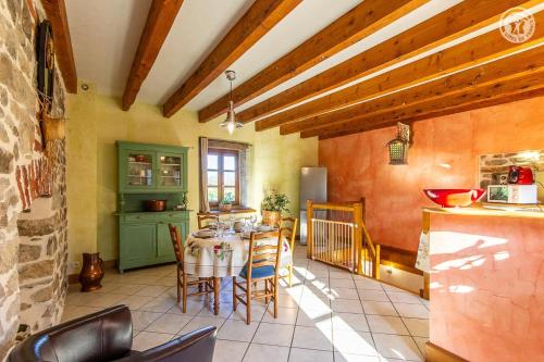 Gite 1 Les Perrières 6 personnes Bourgogne Maison entre Autun et Le Creusot TGV Maymard Yannick (Gite 1 Les Perrieres 6 personnes Bourgogne Maison entre Autun et Le Creusot TGV Maymard Yannick) in Saint-Martin-de-Commune
