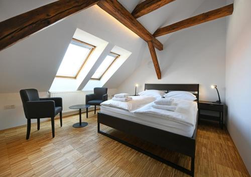 Double Room with Shared Bathroom