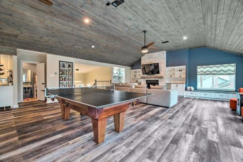 Lakehouse with Fire Pit Jet Ski Lift and Hot Tub - main image