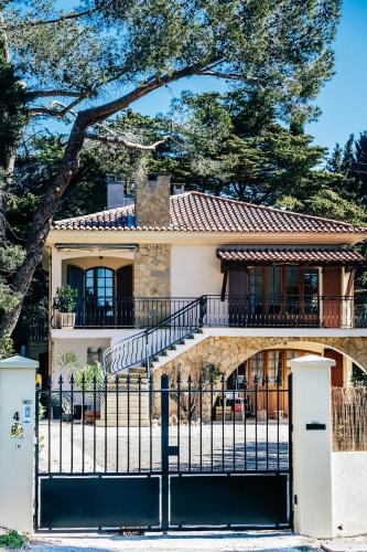 La Maison Fratelli in ไฮเยเรส