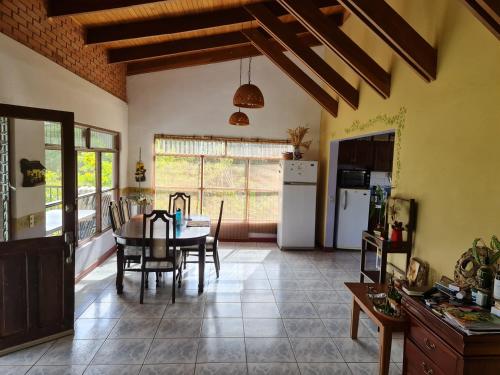 Restaurant, Villas Valle Bello in Suburbs