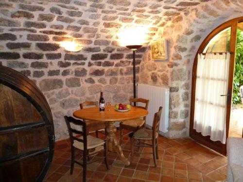 Inviting Holiday Home in Rosières with Swimming Pool gîte à louer Rosières