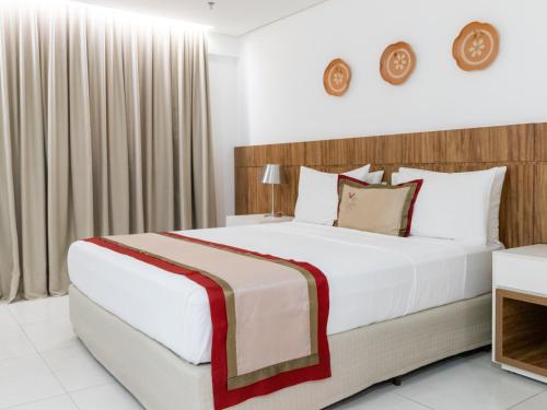 Vivence Suites Hotel Palmas Vivence Suítes Hotel Palmas is perfectly located for both business and leisure guests in Palmas. The property offers a wide range of amenities and perks to ensure you have a great time. Facilities li