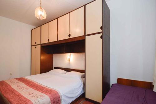 One-Bedroom Apartment in Pula IX