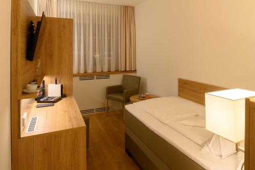 Landhotel Jagdschlösschen - image 14