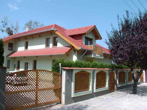  Apartment Balatonbereny 37, Pension in Balatonberény