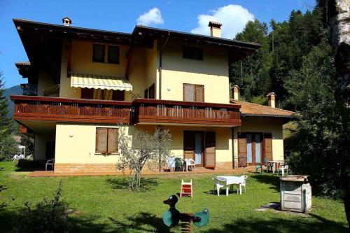 Apartments in Pieve di Ledro/Ledrosee 22632