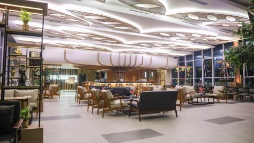 Restaurant, Hotel Santika Bukittinggi in Bukittinggi