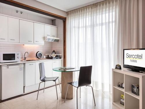 Esentia Togumar - Triple 3 adults - main image