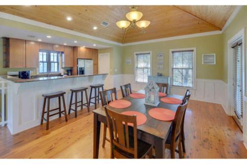 Magnolia Cottages By The Sea- 113 Patina by Florida Star Vacations - image 3