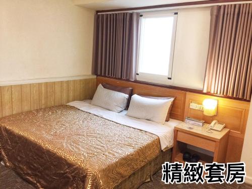 1 queen bed