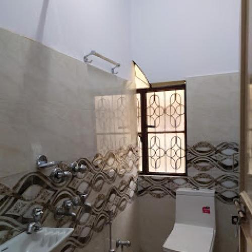 Deluxe Triple Room image 8