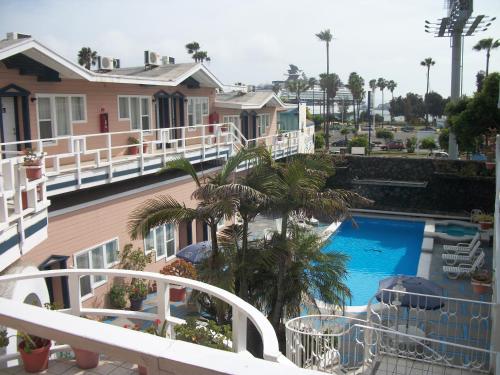 Exterior view, Hotel Villa Fontana Inn in Ensenada