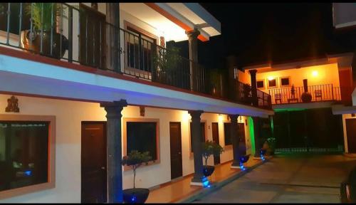 Hotel Maya 2012 in Amacuzac, Mexico
