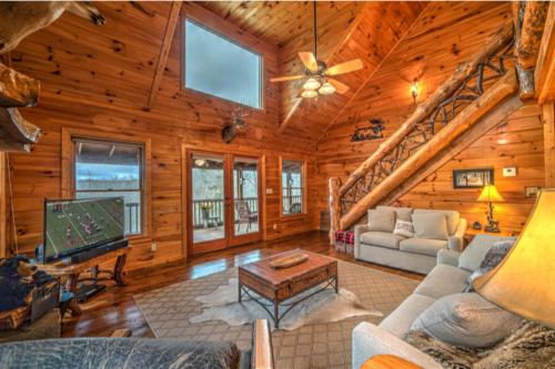 Resting Bear Retreat by Escape to Blue Ridge - image 7