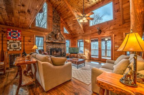 Resting Bear Retreat by Escape to Blue Ridge - image 6