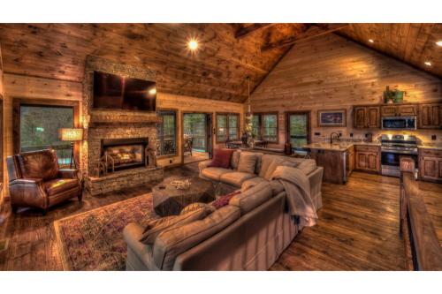 Banley Ridge by Escape to Blue Ridge - main image