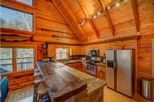 Treehouse on the Lake by Escape to Blue Ridge - image 5