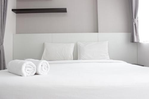 Artistic 1BR Apartment at Gateway Pasteur near Exit Toll Pasteur By Travelio