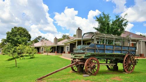 African Hills Safari Lodge & Spa