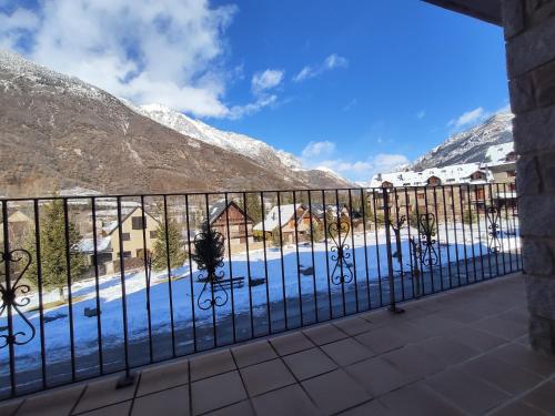 Apartamento conques Linsoles / Benasque - Apartment - Eriste