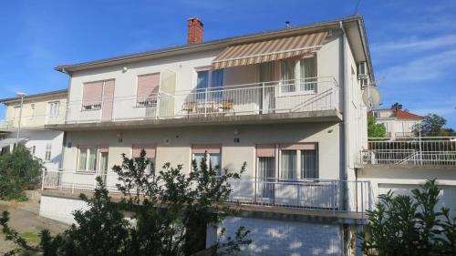 Apartment Marohnić - image 4