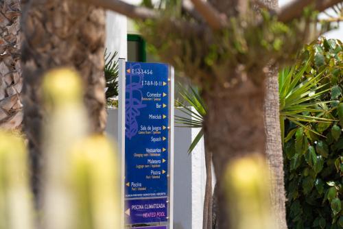 Apartamentos Galeon Playa - image 9