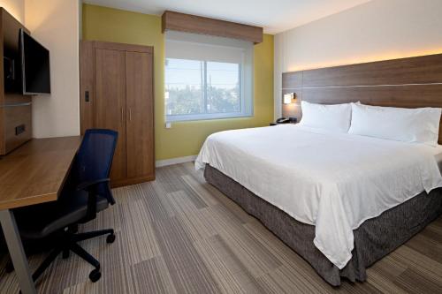 Holiday Inn Express Los Angeles LAX Airport, an IHG Hotel - image 14