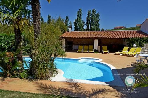  Villa com piscina em Alcobaça by iZiBoo kings, Pension in Casal do Pinheiro