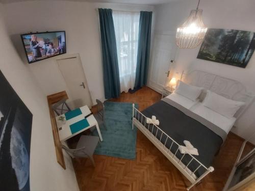 92 Residence - image 14