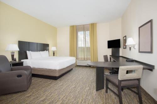 Candlewood Suites Longmont, an IHG Hotel