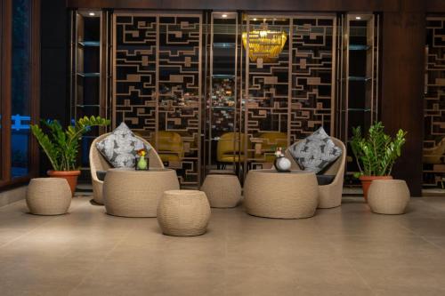 Saugandhika West Gate in Kolagapaara