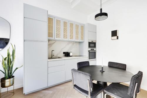 Pick A Flat's Apartments in Opera - rue de Richelieu