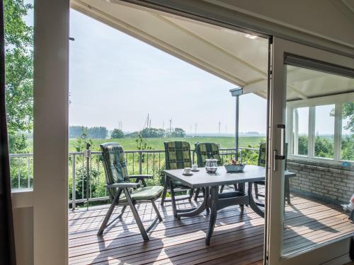 Balcony/terrace, Semi-detached house near Noord-Beveland Beach in Kamperland