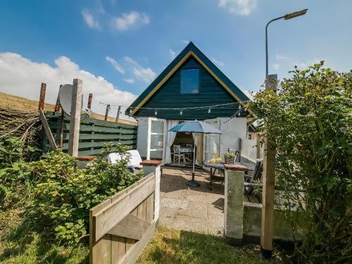 Kert, Holiday home in surroundings nearby the coast in 't Zand