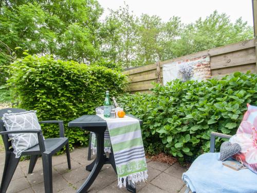 . Charming Apartment in Egmond aan den Hoef near the Sea