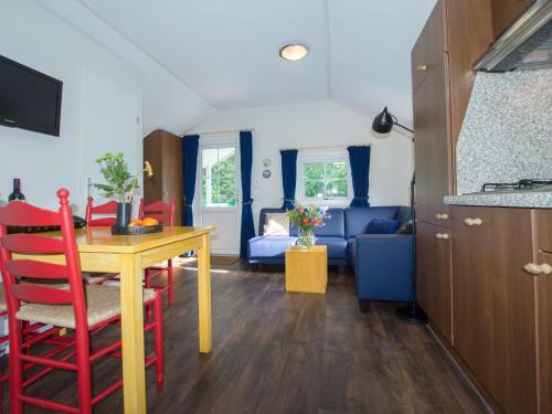 Comfy chalet with dishwasher surrounded by nature - image 10
