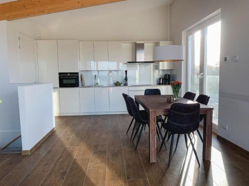 Elegant Holiday Home in Kamperland next to the Lake - image 4