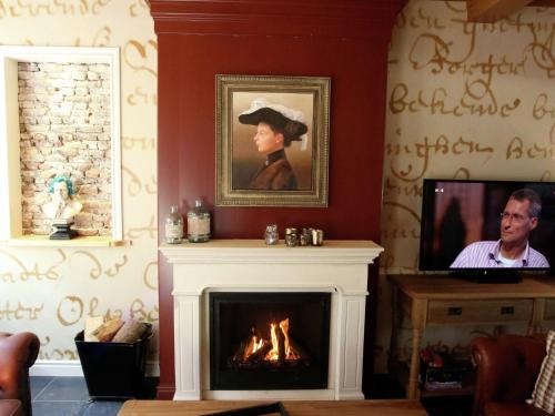 Listed 1777 building with whirlpool in historical Enkhuizen - image 7