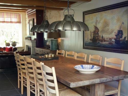 Listed 1777 building with whirlpool in historical Enkhuizen - image 11